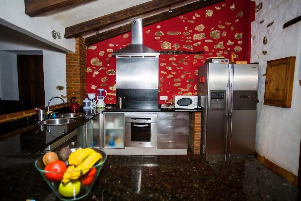Country house Cortijo Grazalema Piscina 5 Hbts Con Bano Ac Guest House