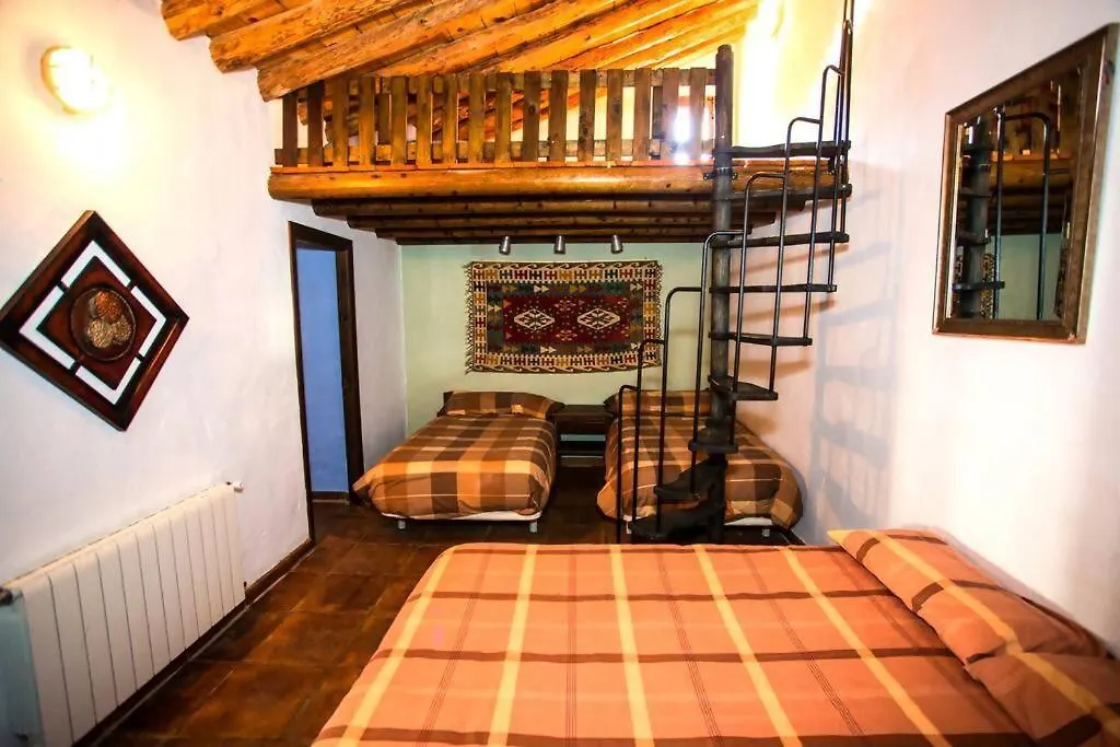 Country house Cortijo Grazalema Piscina 5 Hbts Con Bano Ac Guest House