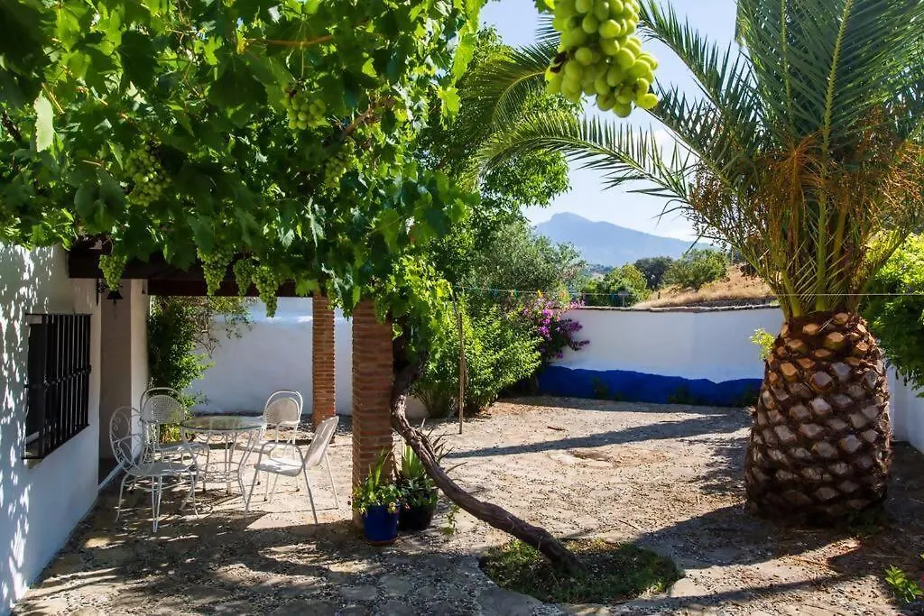 Country house Cortijo Grazalema Piscina 5 Hbts Con Bano Ac Guest House Spain